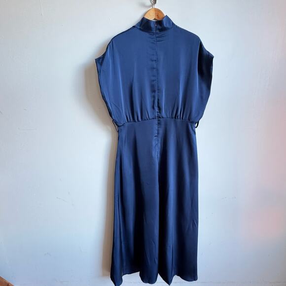 NWT UOOZEE Blue Flowy Maxi Dress - Picture 2 of 12